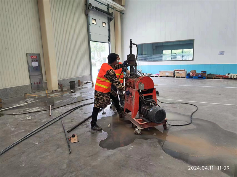 佛冈厂房地面下沉塌陷注浆加固施工